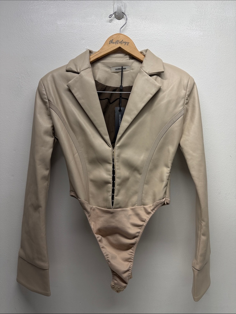 Maniere De Voir Bodysuit Vegan Leather Long Sleeve Lined Eye Hook Beige NWT 6